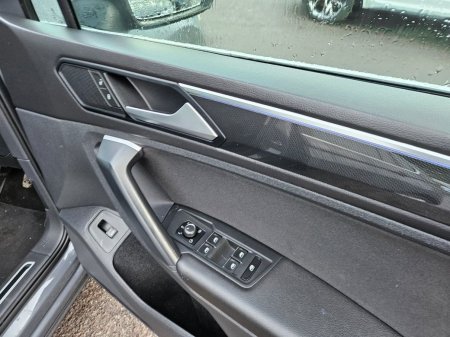 2021 Volkswagen Tiguan - photo 13