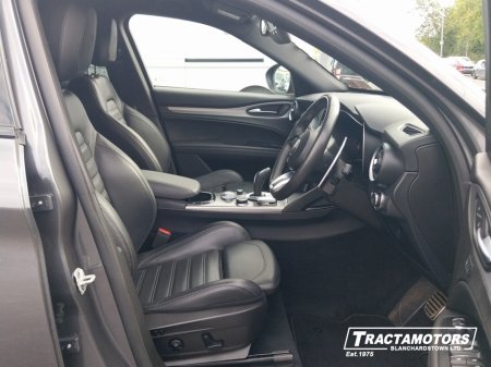 2024 Alfa Romeo Stelvio - photo 23
