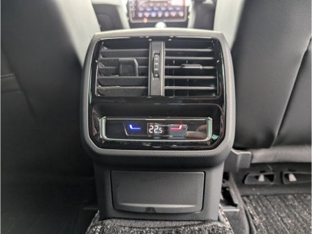 2023 Volkswagen Passat - photo 11