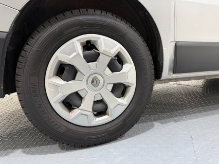 2023 Renault Trafic - photo 16