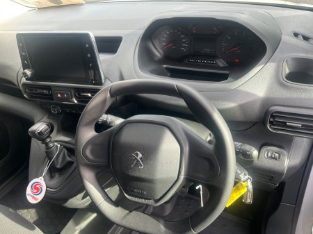 2024 Peugeot Partner - photo 5