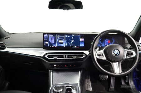 2023 BMW 3-Series - photo 18