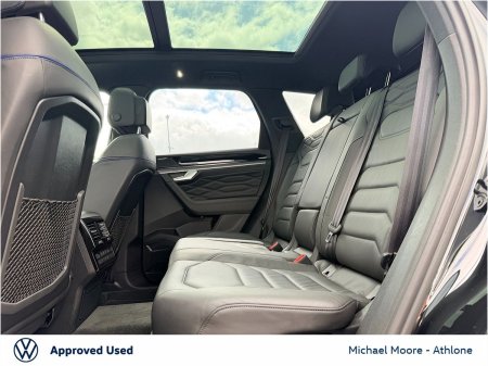 2025 Volkswagen Touareg - photo 6