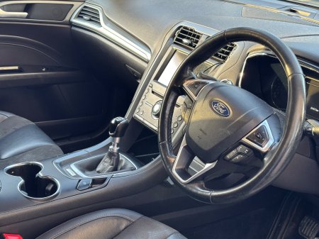 2018 Ford Mondeo - photo 15