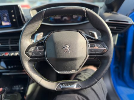 2021 Peugeot 208 - photo 20