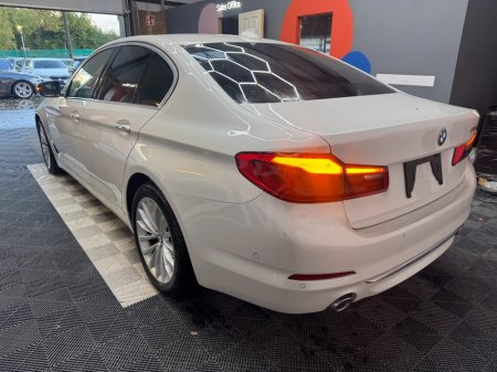 2017 BMW 5-Series - photo 5
