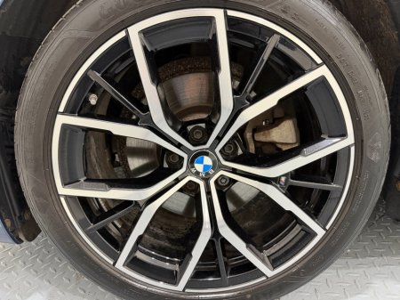 2023 BMW 5-Series - photo 22