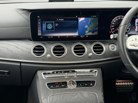 2019 Mercedes-Benz E-Class - photo 24