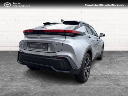 2025 Toyota C-HR - photo 2