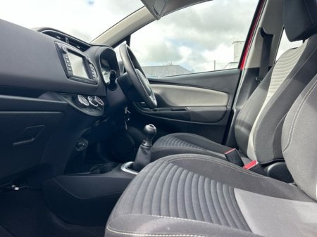 2018 Toyota Yaris - photo 6