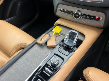 2020 Volvo XC90 - photo 11