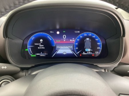 2025 Toyota Yaris Cross - photo 13