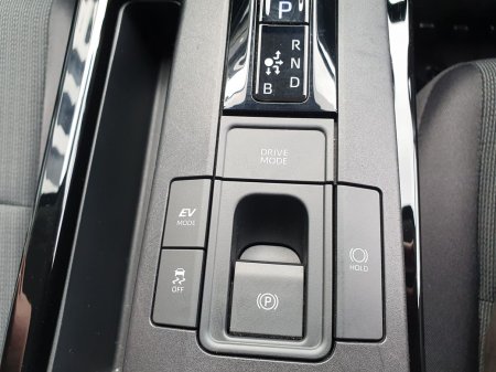 2023 Toyota Prius - photo 16