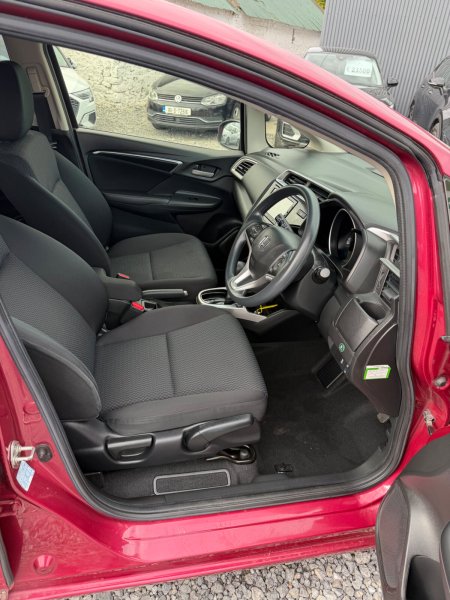 2017 Honda Fit - photo 6