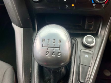 2018 Ford Focus - photo 14