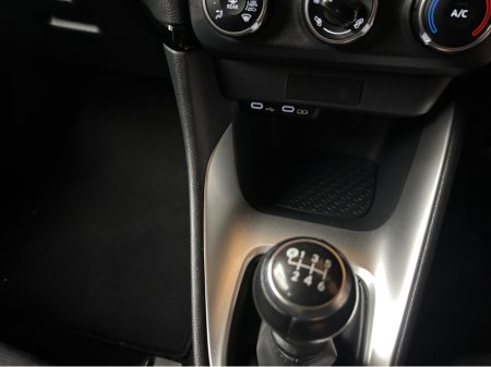 2024 Toyota Yaris - photo 13