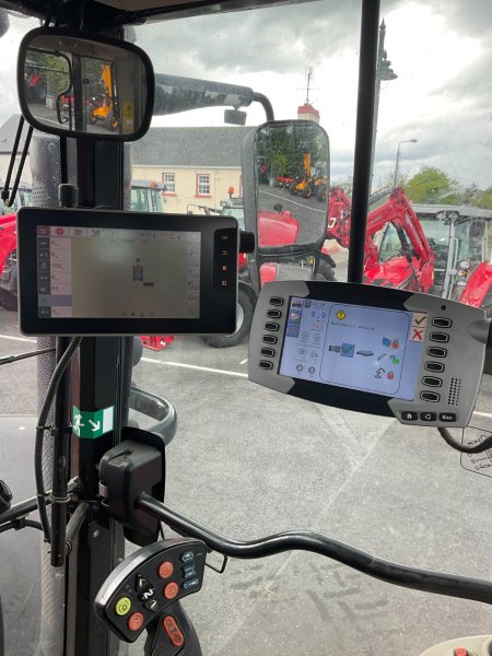 2018 Massey Ferguson 7720S - photo 11