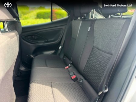2024 Toyota Yaris Cross - photo 8