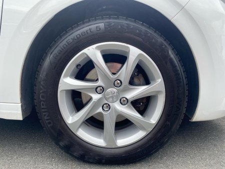 2019 Peugeot 208 - photo 5