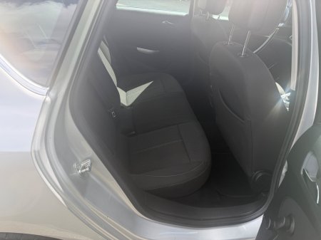 2012 Vauxhall Astra - photo 8