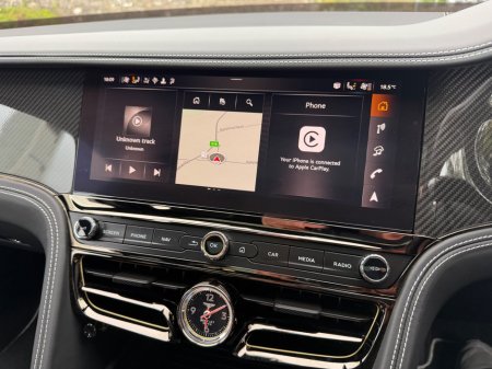 2025 Bentley Flying Spur - photo 33