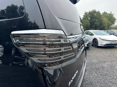 2014 Toyota Alphard - photo 9