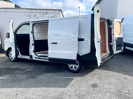 2023 Renault Trafic - photo 19