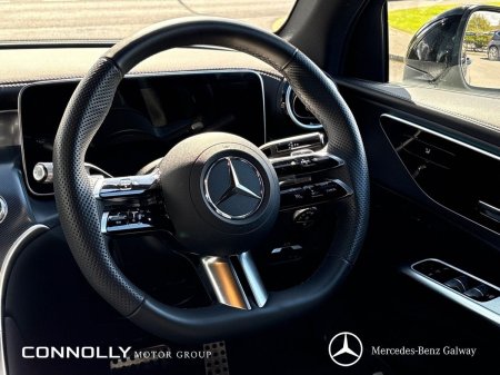 2025 Mercedes-Benz GLC - photo 16