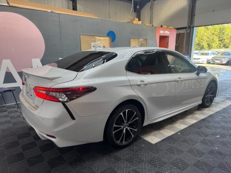2021 Toyota Camry - photo 3