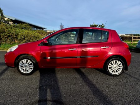 2011 Renault Clio - photo 2