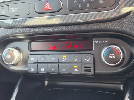 2017 Kia Carens - photo 22
