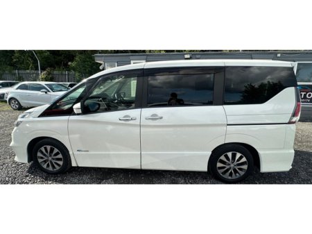 2016 Nissan Serena - photo 11