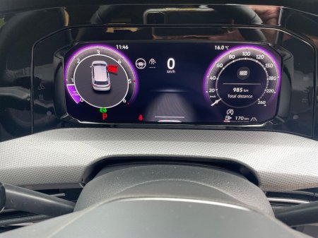 2025 Volkswagen Golf - photo 10