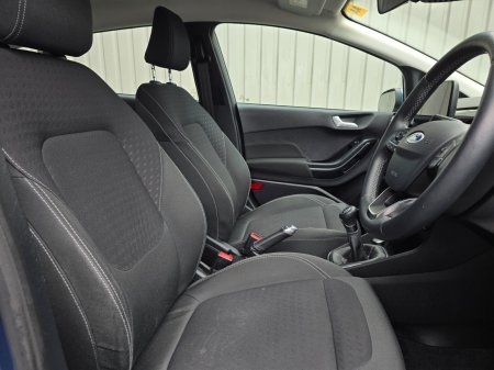 2019 Ford Fiesta - photo 18