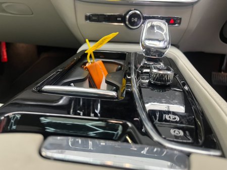 2025 Volvo V60 - photo 11