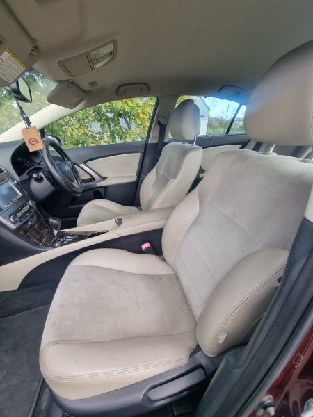 2012 Toyota Avensis - photo 13