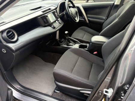 2016 Toyota RAV4 - photo 13