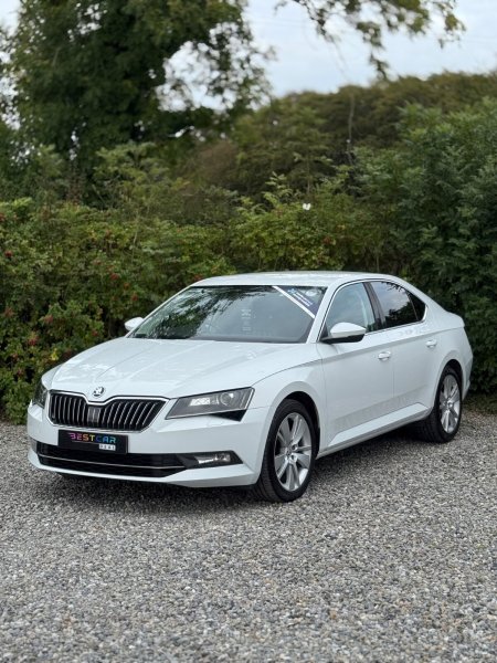 2018 Skoda Superb - photo 9