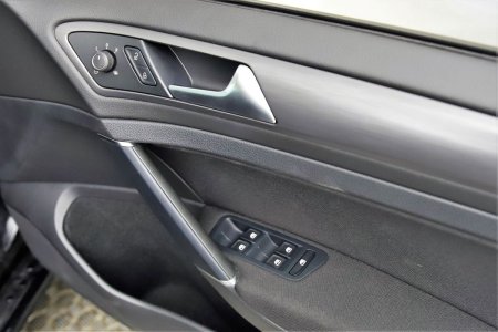 2020 Volkswagen Golf - photo 25