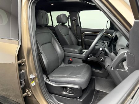 2025 Land Rover Defender - photo 10