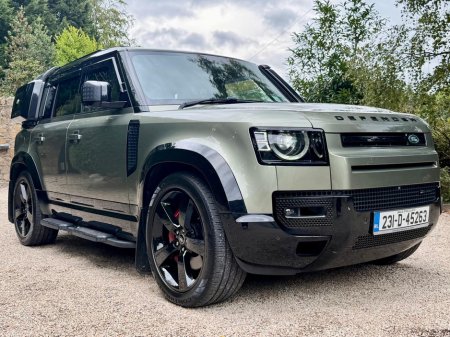 2023 Land Rover Defender 110 X-DYNAMIC HSE *Colossal Specification*