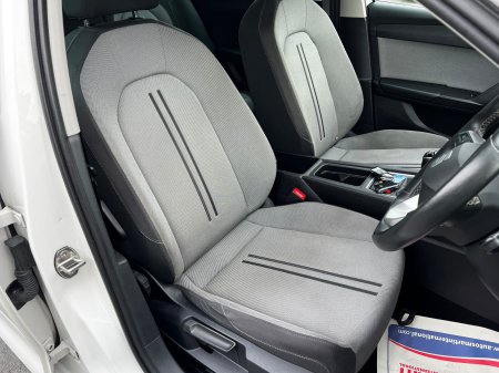 2022 SEAT Leon - photo 2