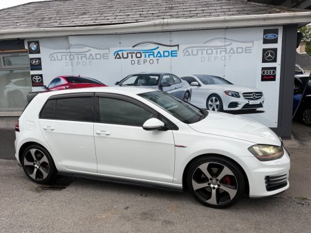 2014 Volkswagen Golf - photo 2