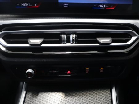 2023 BMW 3-Series - photo 22