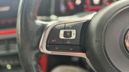 2018 Volkswagen Polo - photo 24