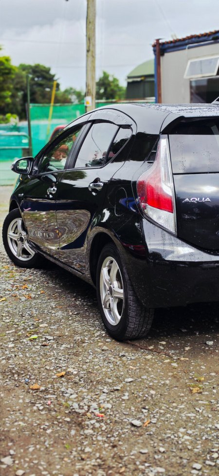 2015 Toyota Aqua - photo 6