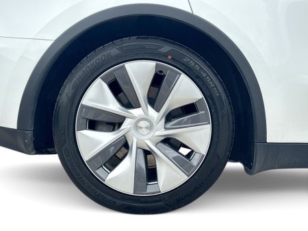 2023 Tesla Model Y - photo 12