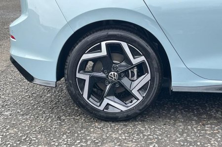 2026 Volkswagen Golf - photo 8
