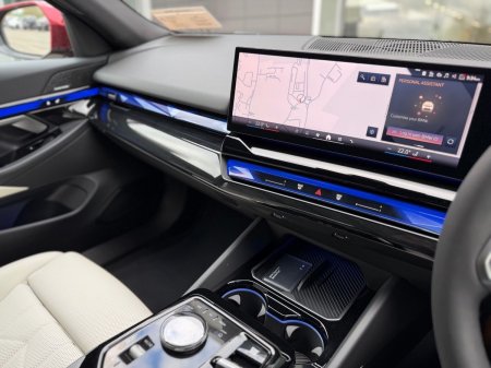 2026 BMW 5-Series - photo 5