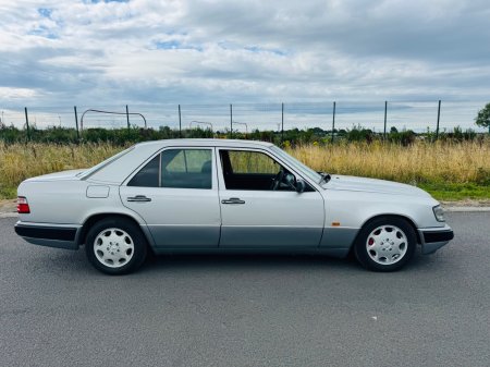 1995 Mercedes-Benz E-Class